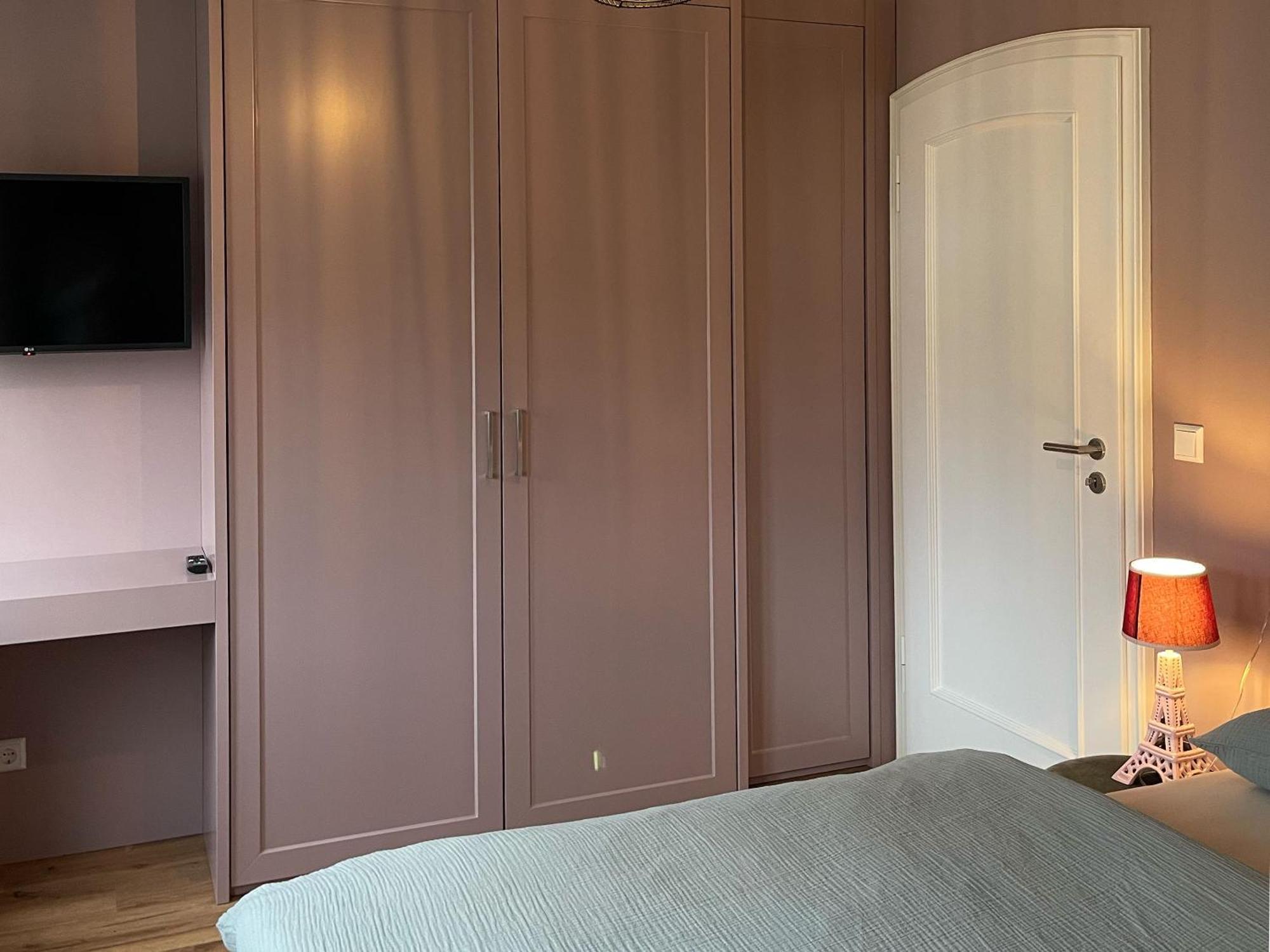 Louise Boutique 3 *